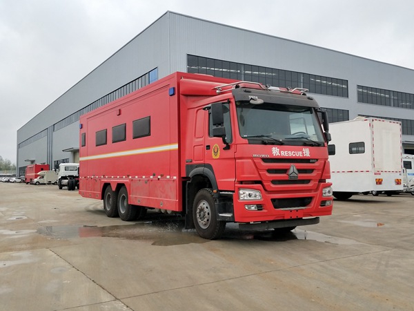 重汽后雙橋宿營(yíng)車