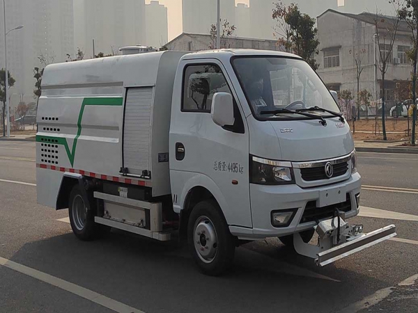 1.2方純電動路面養(yǎng)護(hù)車