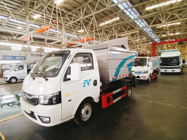 比亞迪純電動(dòng)自裝卸式垃圾車