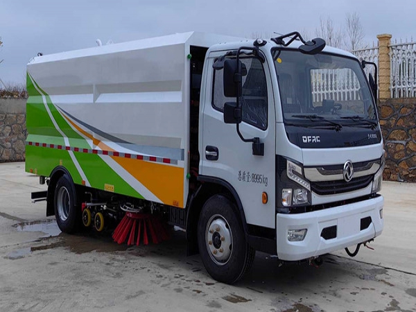 東風(fēng)8方純電動洗掃車