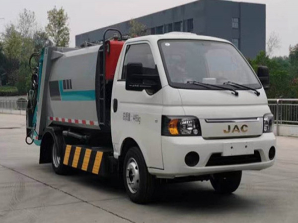 江淮3.5方純電動(dòng)壓縮式垃圾車(chē)